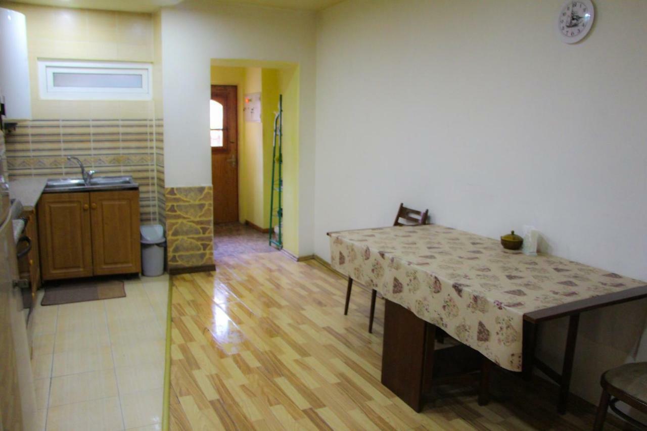 Guest House Calipso バクー エクステリア 写真